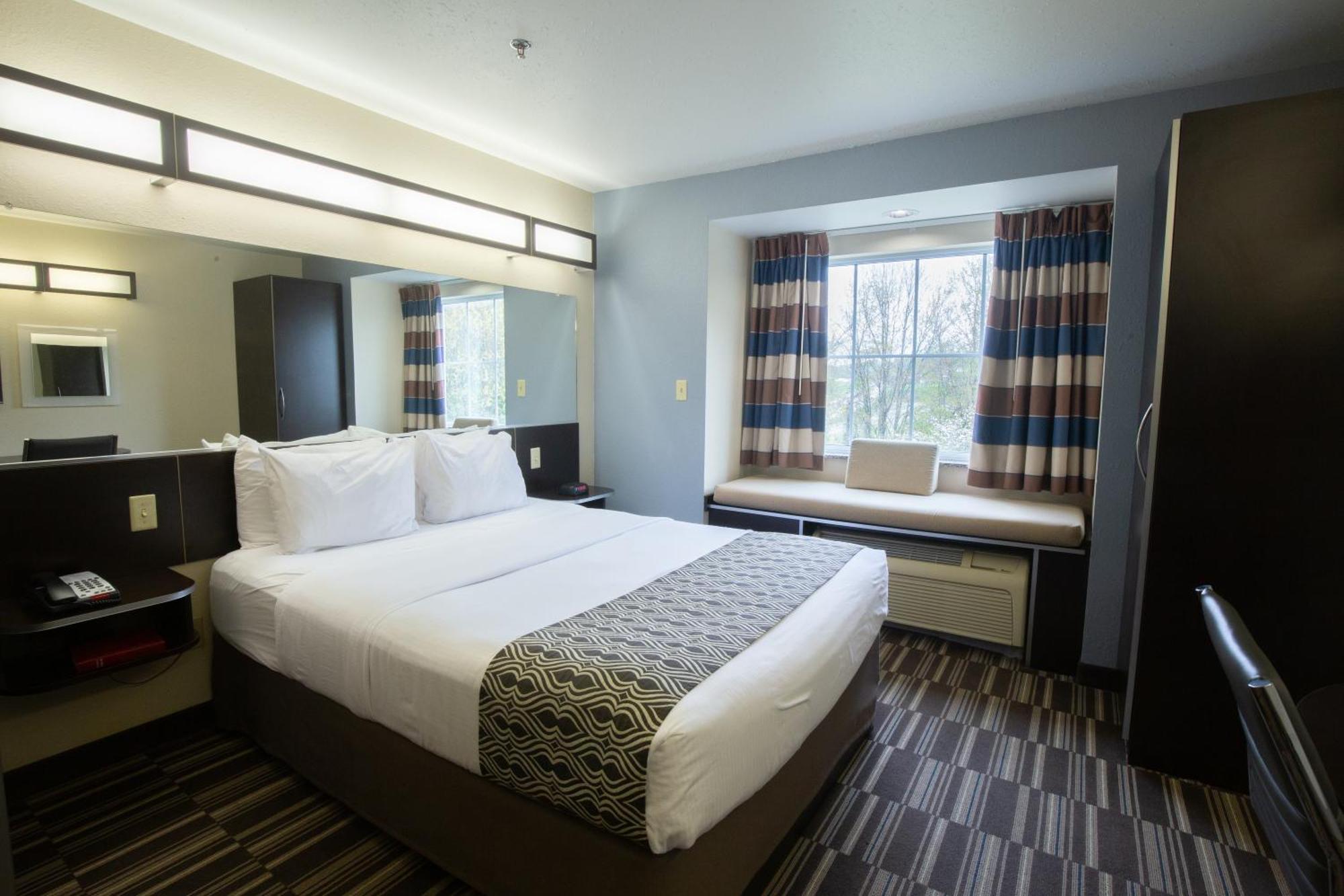 Microtel & By Wyndham Waynesburg