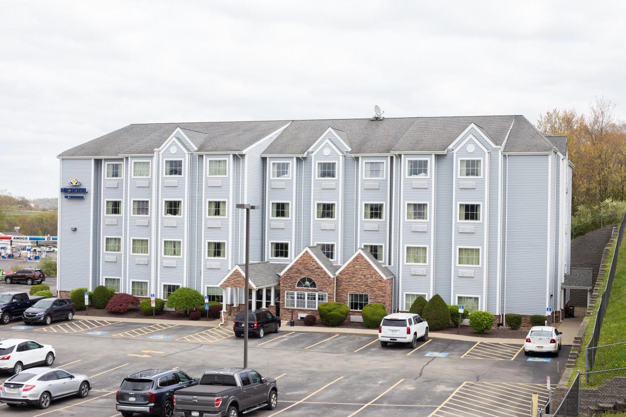 Hotel Microtel & By Wyndham