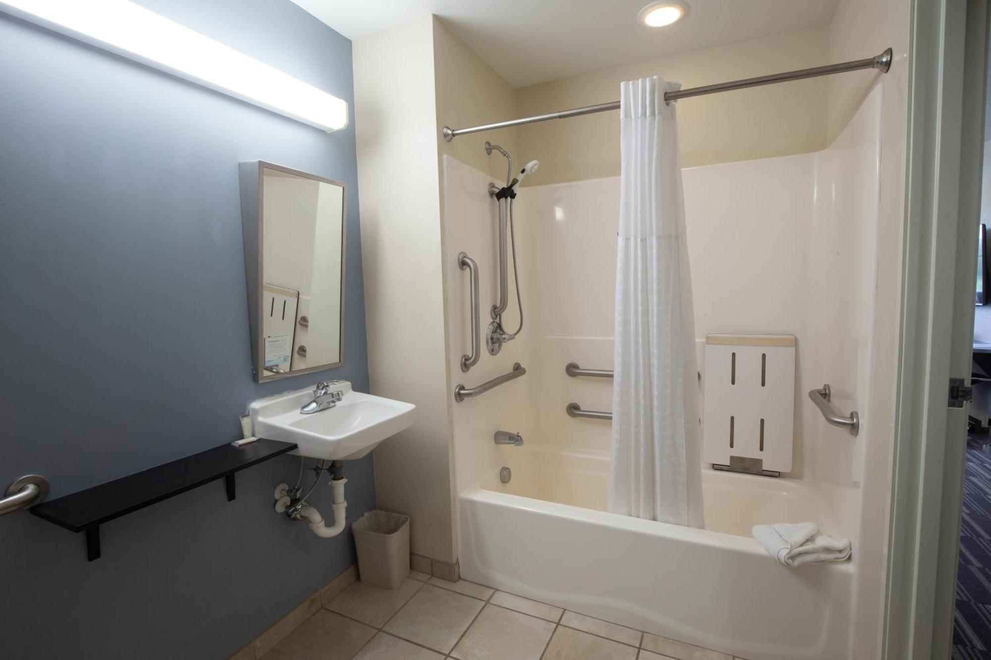 Microtel & By Wyndham Hotel